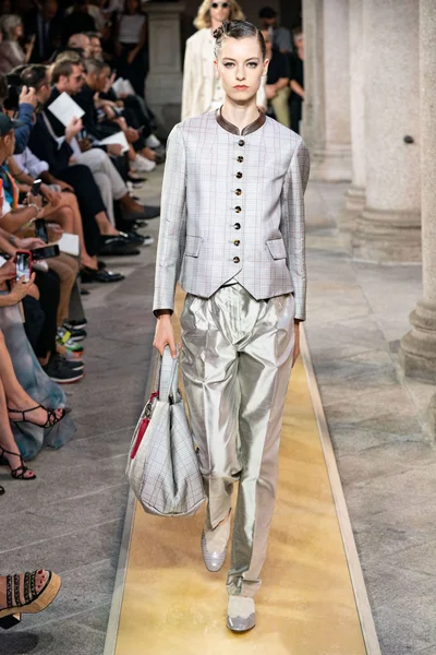 Look 20